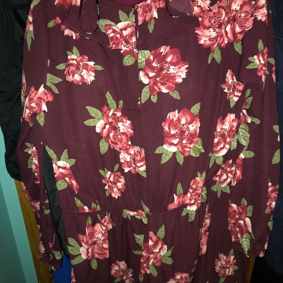 Romper - Picture 7 of 8